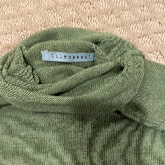 Lily McNeal merino wool turtleneck sweater - Picture 2 of 3